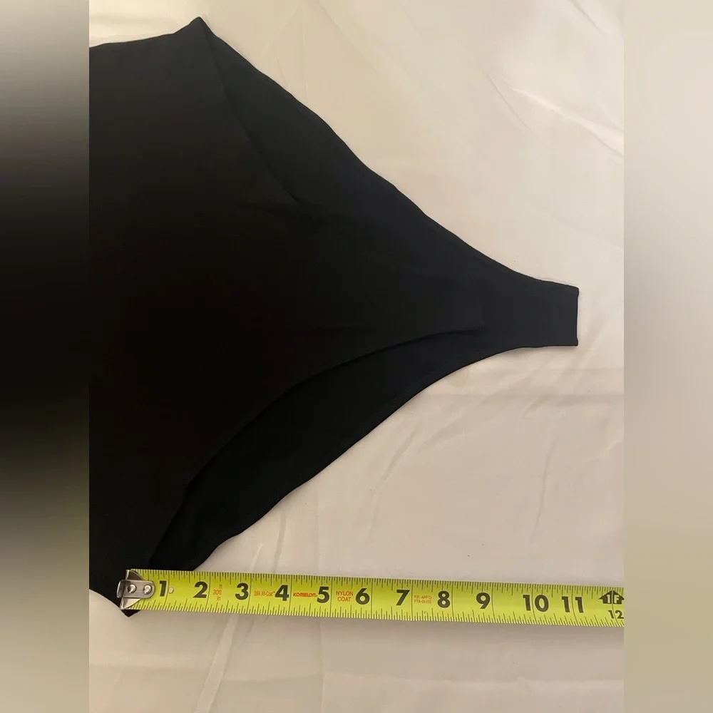 Mangopop Long Sleeve Bodysuit Black Size Medium - Picture 15 of 15